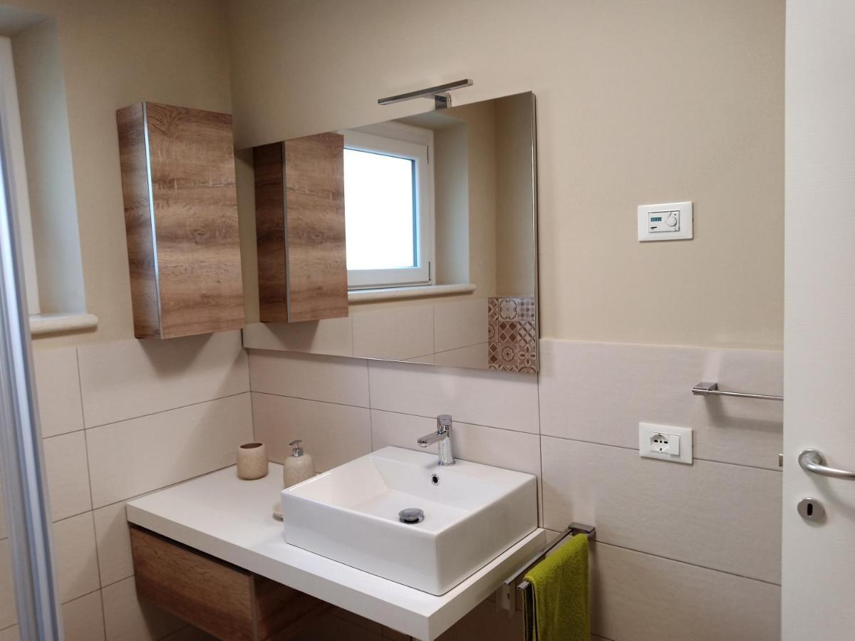 Appartamento "Il Vicolo" Peschiera del Garda Exterior photo